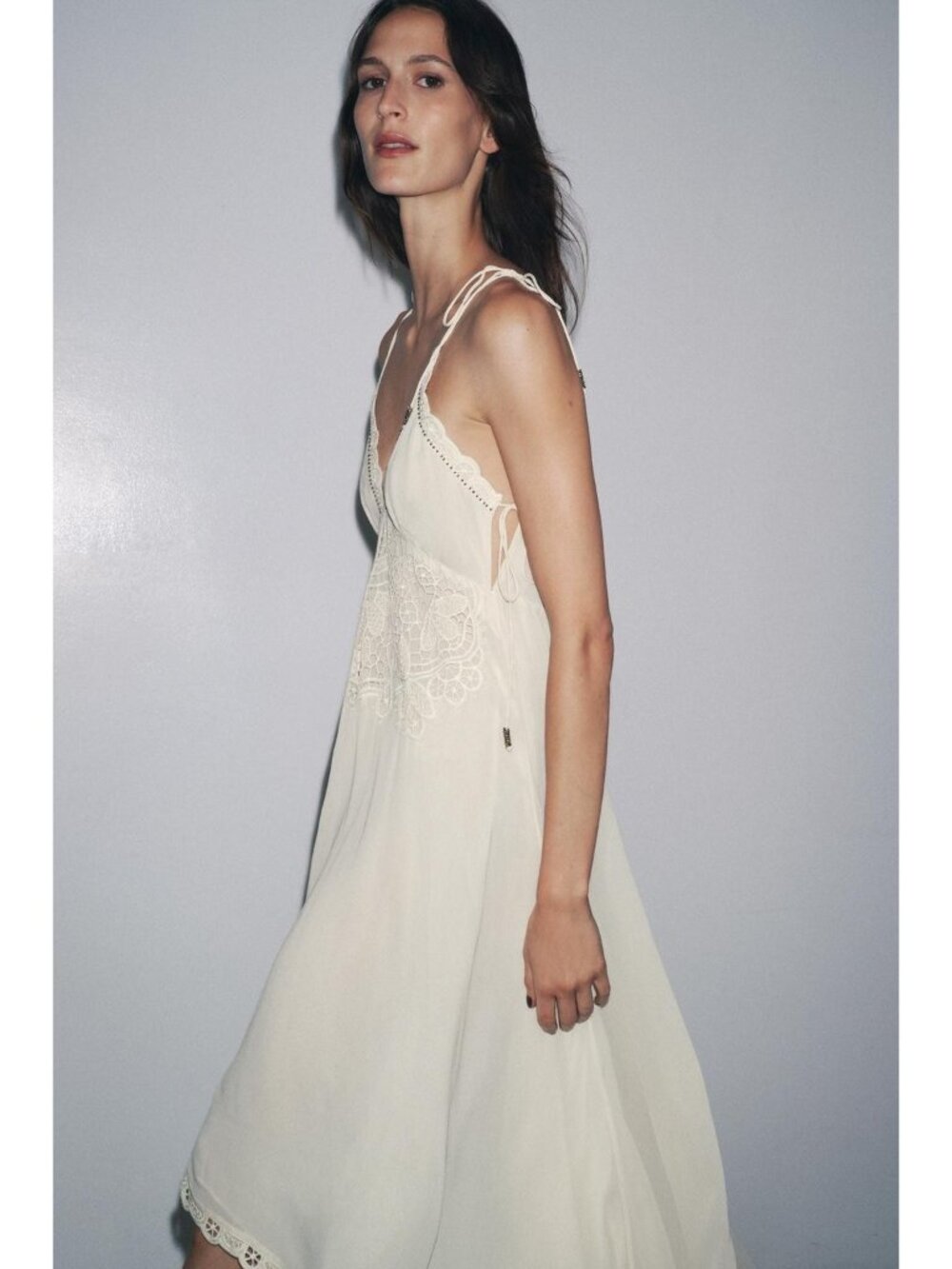 Zara Womens Asymmetrical Crochet Midi Dress Medium Ecru V-Neck 5107/276 DEFECT - Picture 4 of 16